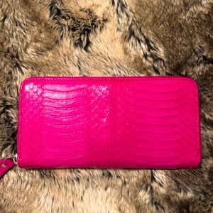 Kenneth Cole Hot Pink Snakeskin Pattern wallet